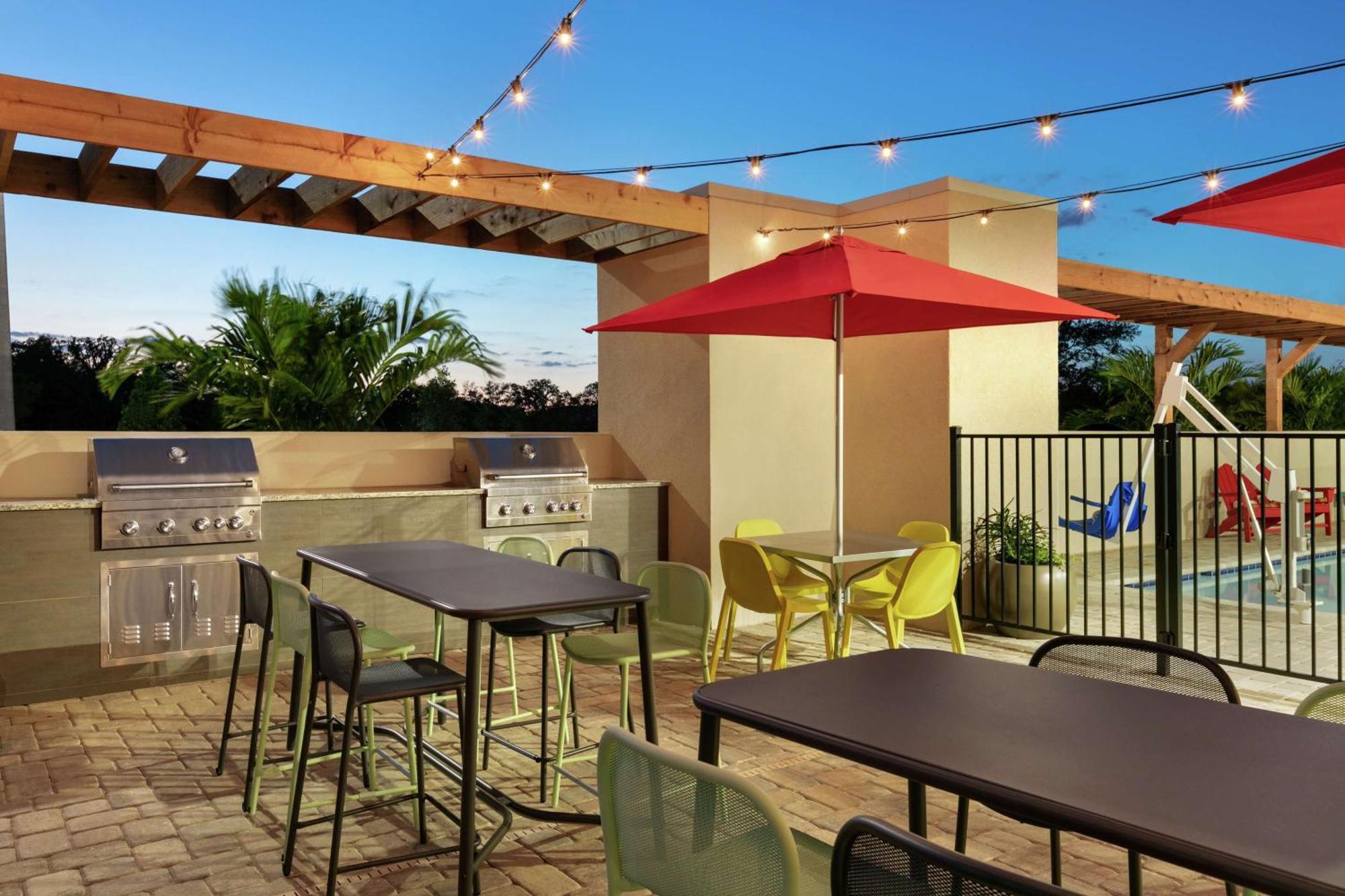 Home2 Suites By Hilton Brandon Tampa Ngoại thất bức ảnh